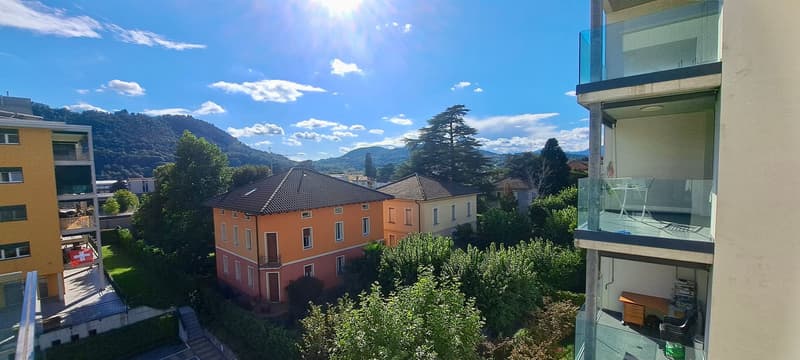 Moderno appartamento 3.5 locali con vista panoramica a Balerna (7)