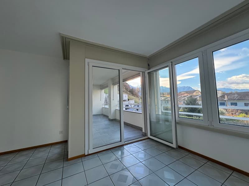 Appartamento 4.5 loc. in zona comoda vicinanza scuole a Giubiasco (3)