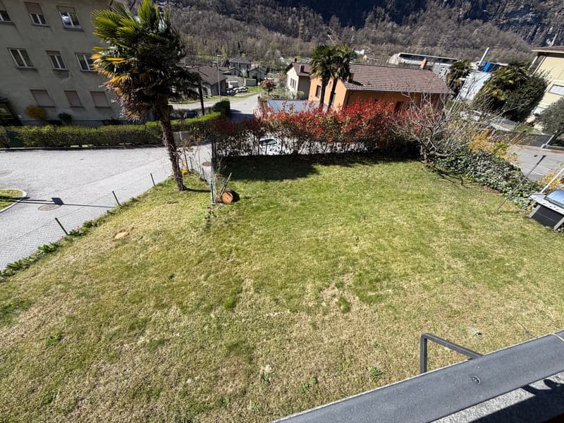 Casa bifamiliare 5.5 e 3.5 indipendente con giardino e box a Bodio (8)