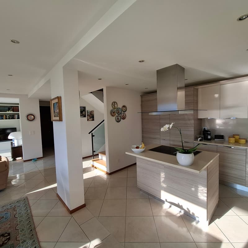 Incantevole casa unifamiliare 4.5 con vista lago a Bissone (7)