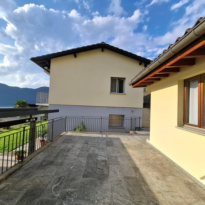 Incantevole casa unifamiliare 4.5 con vista lago a Bissone (19)