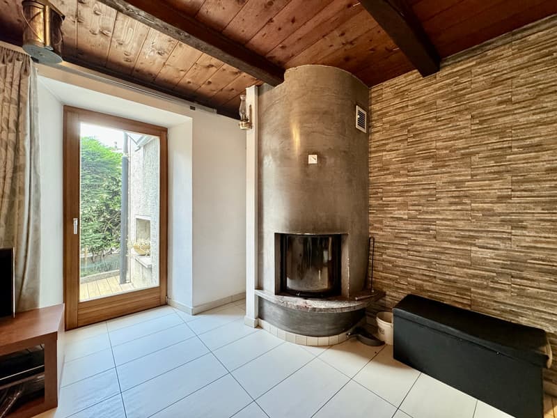 Casa 5.5 locali e un monolocale affittato nel nucleo di Biasca (4)