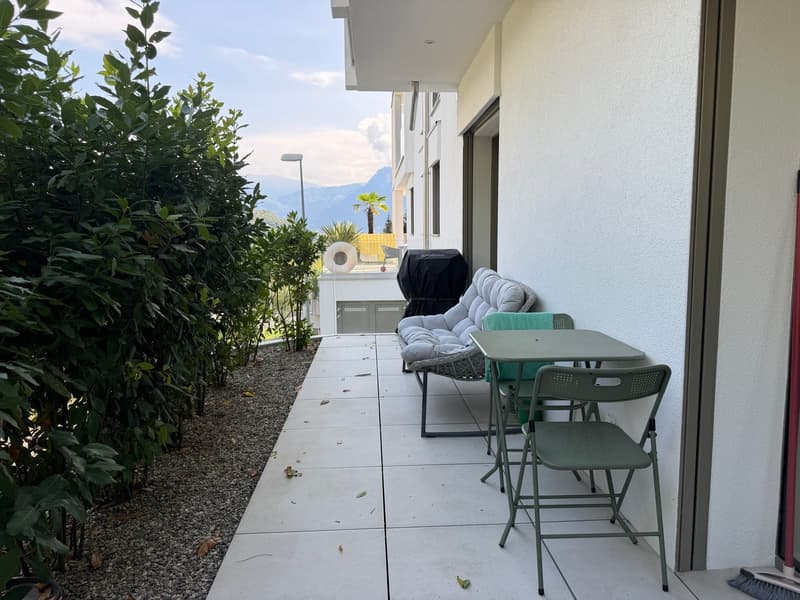 Moderno appartamento 2.5 loc. con giardino e piscina a Breganzona (7)