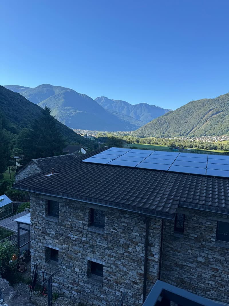 Two-family house with mountain view in Claro (24)