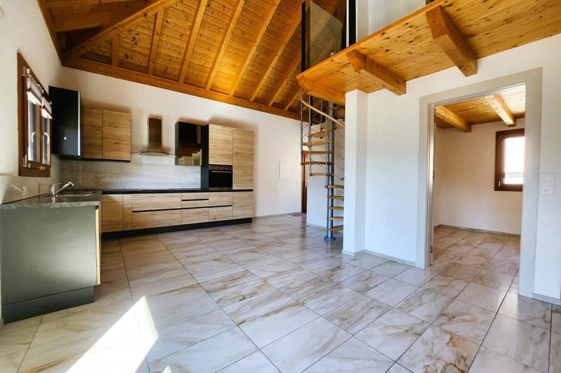 Two-family house with mountain view in Claro (7)