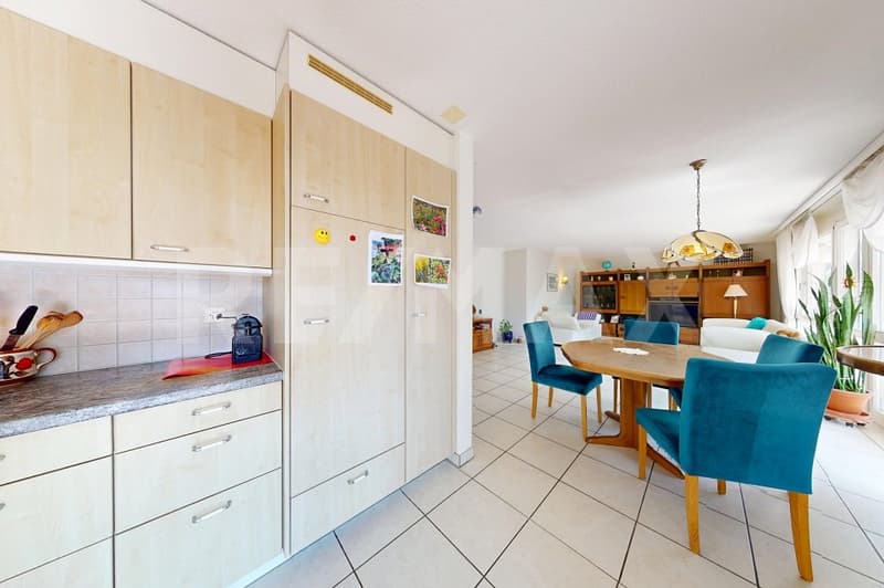 Rural Idyll: 4.5 Room Owner-Occupied Apartment (7)