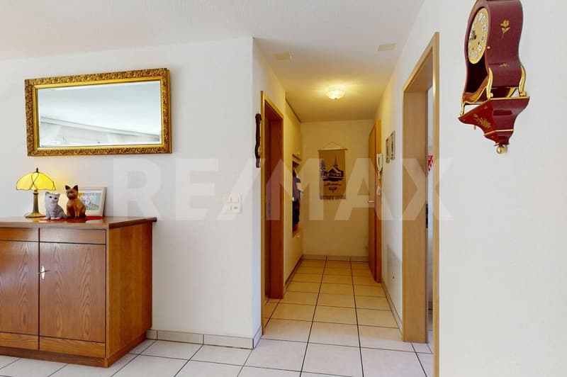 Rural Idyll: 4.5 Room Owner-Occupied Apartment (2)