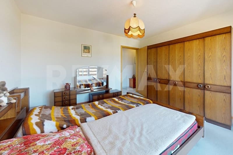 Rural Idyll: 4.5 Room Owner-Occupied Apartment (10)