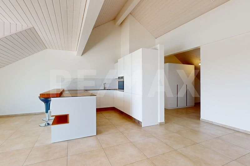Living with a wide view: 3.5-room attic apartment in Golaten (Kallnach) (3)