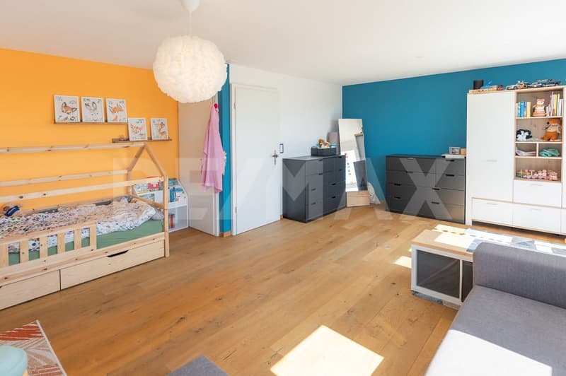 Living in the Green: 4.5 Room Semi-Detached House for Families (11)