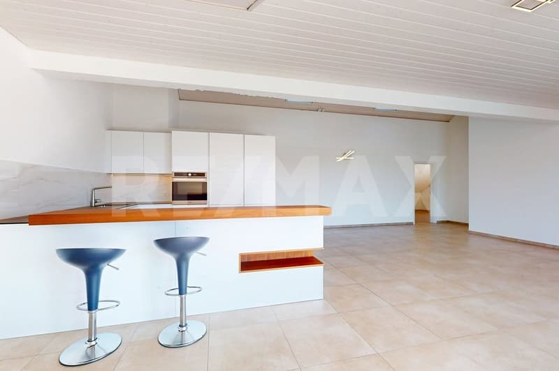 Moderne : 3.5Zimmer-Dachwohnung mit Weitsicht in Golaten (Kallnach) (2)
