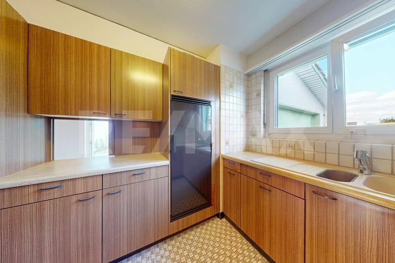 Freistehendes 6.5 Zimmer-Einfamilienhaus mit Charme in Schüpfen (7)