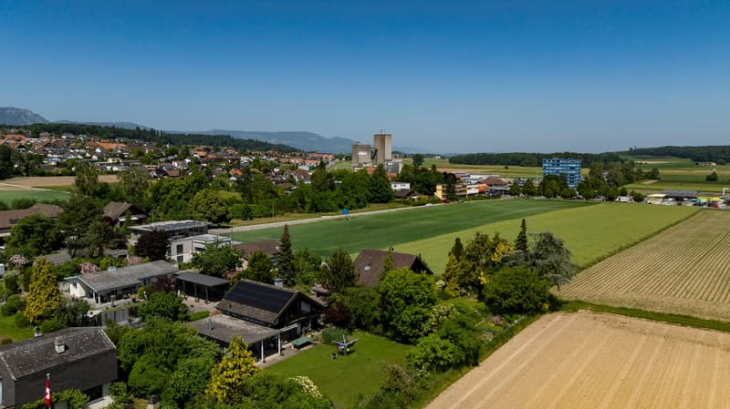 Living on the outskirts of the village: 5.5 room single-family house directly on the agricultural zone (7)
