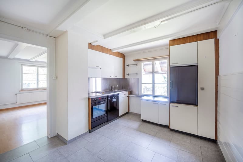 Cottage with 2 apartments and large garden (4)