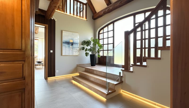 Exceptional and unobstructed view of the lake! (8)