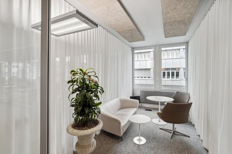 Studio medico - Posizione centrale - Edificio moderno (12)
