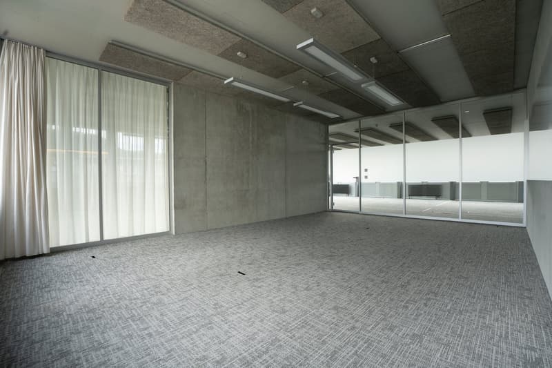 Studio medico - Posizione centrale - Edificio moderno (15)
