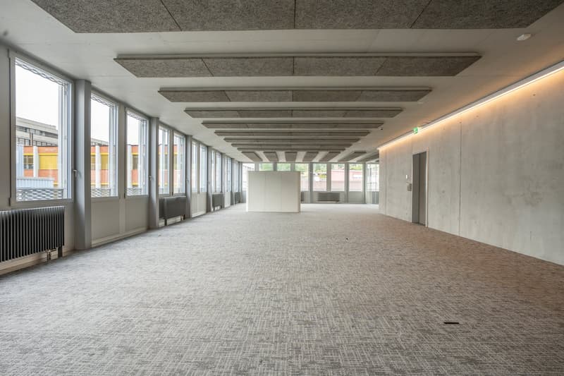 Spazio ufficio - nuovo - centrale - parcheggio sufficiente (5)