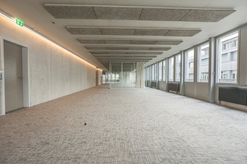 Spazio ufficio - nuovo - centrale - parcheggio sufficiente (2)