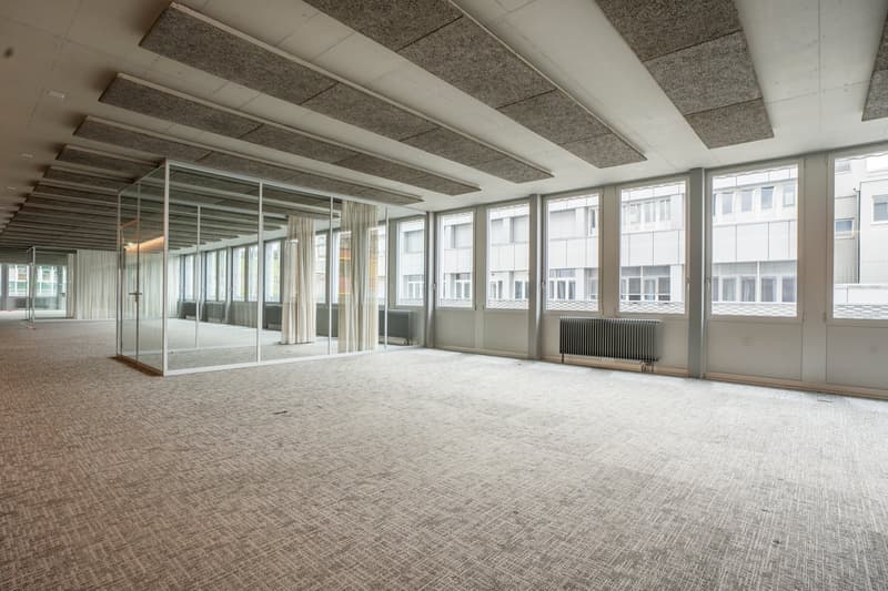 Spazio ufficio - nuovo - centrale - parcheggio sufficiente (4)