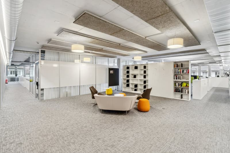 Spazio ufficio - nuovo - centrale - parcheggio sufficiente (12)