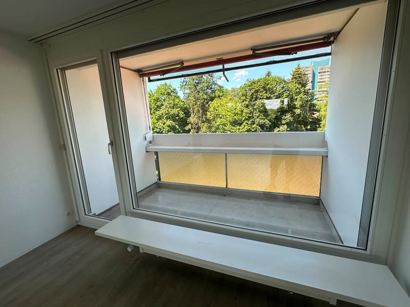 Geräumige 5.5-Zimmer-Wohnung an zentraler Lage (20)