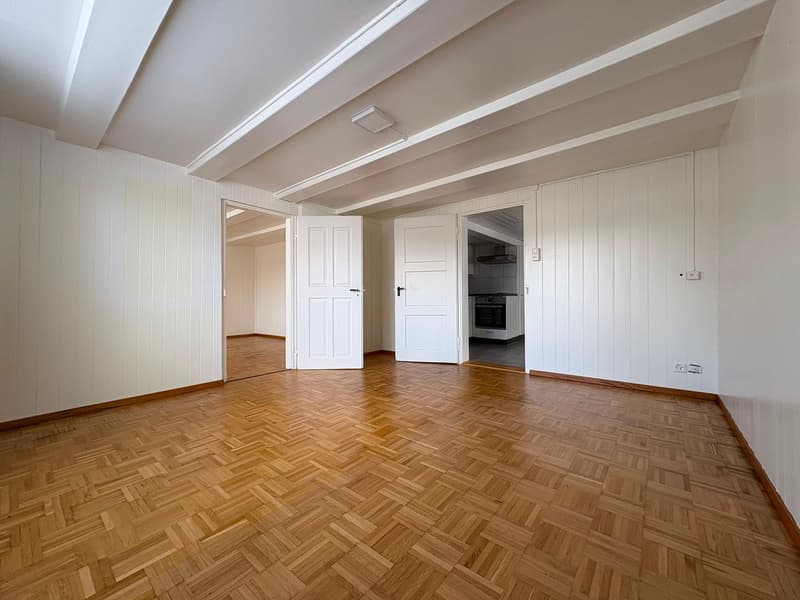 Gemütliche 3.5 Zimmerwohnung im Erdgeschoss mit grosser Küche (1)