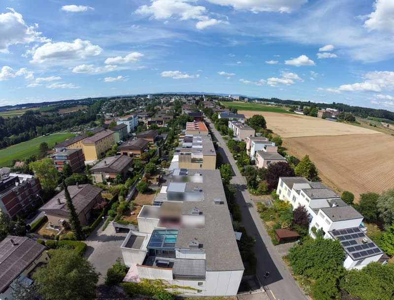 Raumwunder im ruhigen Quartier - Top Aussicht - Grosse Terrasse - Sitzplatz (19)