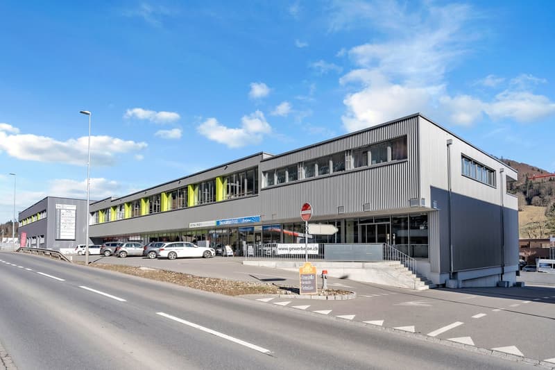 Spazi commerciali pronti per l'occupazione in una posizione ottimale (3)