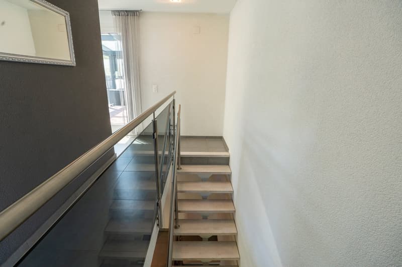 Maisonettewohnung - ruhige Lage-schöne Aussicht - grossartige Terrasse (6)