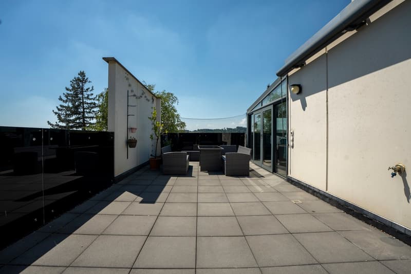 Maisonettewohnung - ruhige Lage-schöne Aussicht - grossartige Terrasse (3)