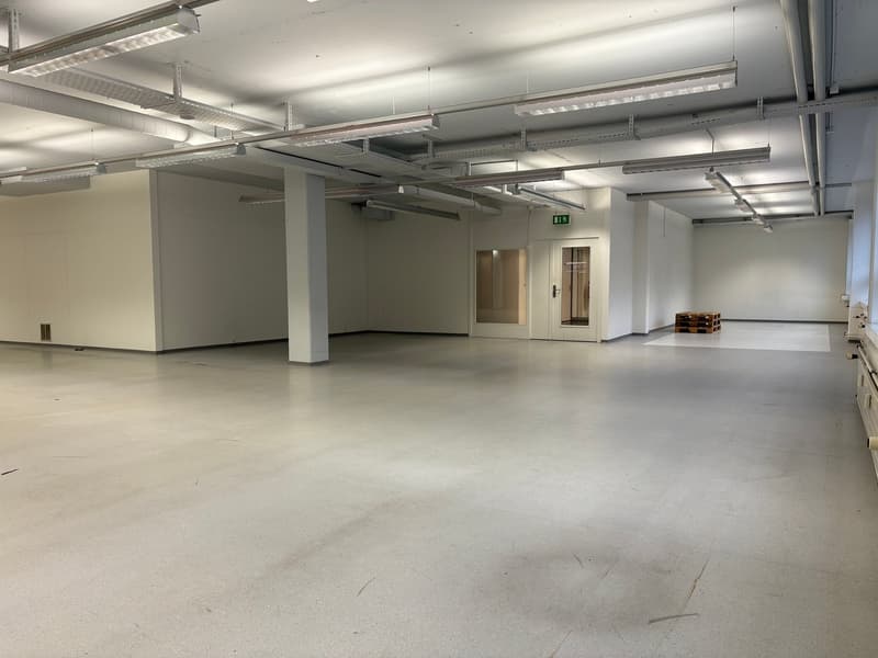 Preiswerte Gewerbe- , Logistik-, Büro- oder Lagerfläche zu vermieten (3)