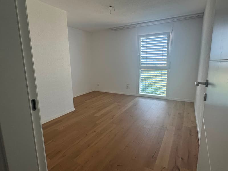 Moderne 4.5-Zimmerwohnung mit Bastelraum und grossem Balkon (10)