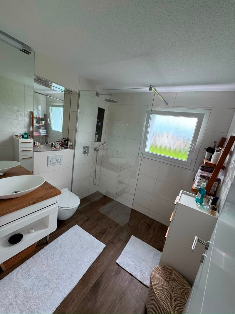 Moderne 4.5-Zimmerwohnung mit Bastelraum und grossem Balkon (17)