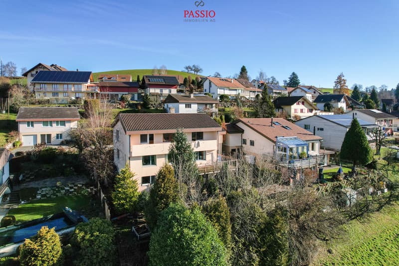 10.5-Zimmer-Einfamilienhaus - Ruhe, Natur & unverbaubare Weitsicht (2)