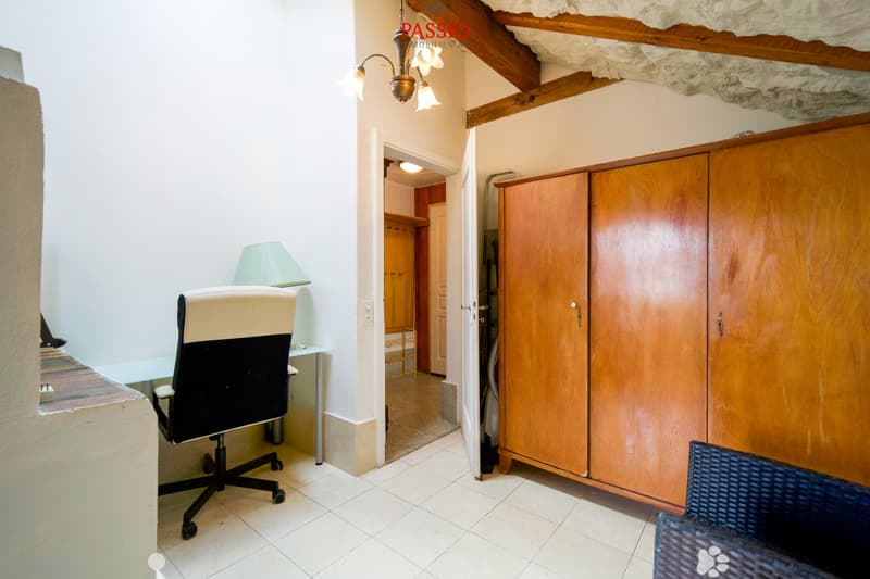 Zentrale 3,5-Zimmer-Wohnung im Herzen von Biel (3)