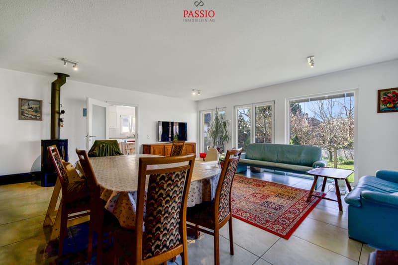 Grosszügiges 7.5-Zimmer-Einfamilienhaus mit Garten und viel Platz (6)