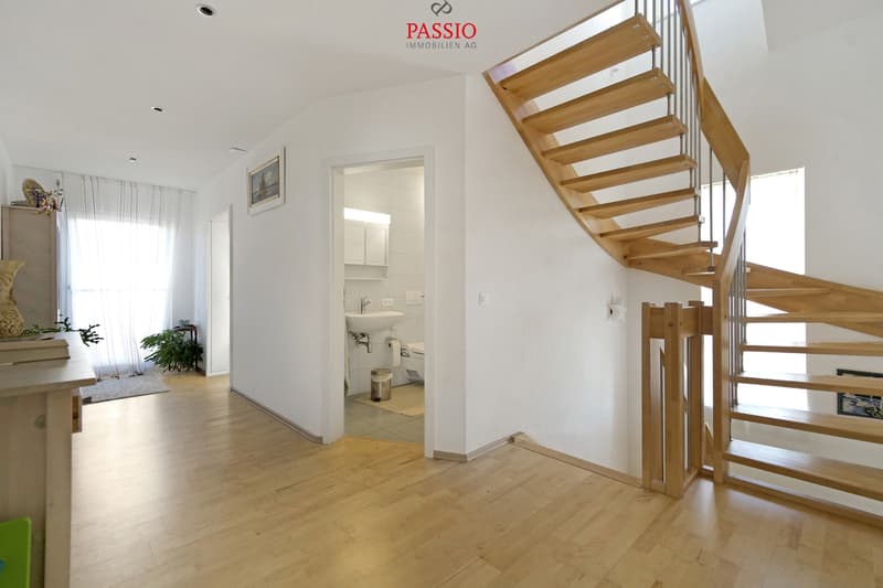 Grosszügiges 7.5-Zimmer-Einfamilienhaus mit Garten und viel Platz (11)