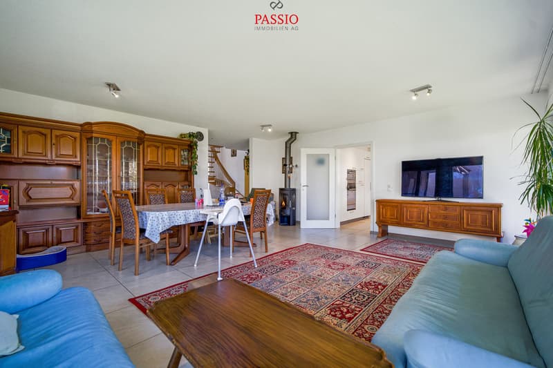 Grosszügiges 7.5-Zimmer-Einfamilienhaus mit Garten und viel Platz (7)