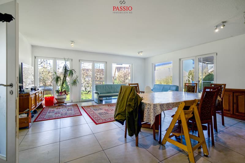 Spacious 7.5-room single-family house with garden and plenty of space (5)