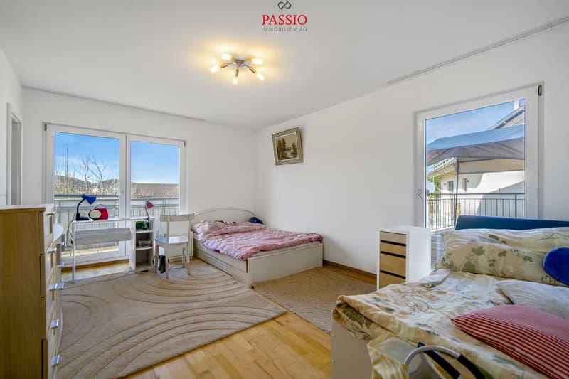 Grosszügiges 7.5-Zimmer-Einfamilienhaus mit Garten und viel Platz (12)