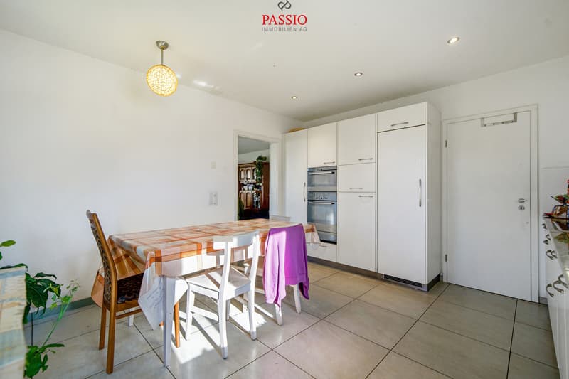 Spacious 7.5-room single-family house with garden and plenty of space (9)