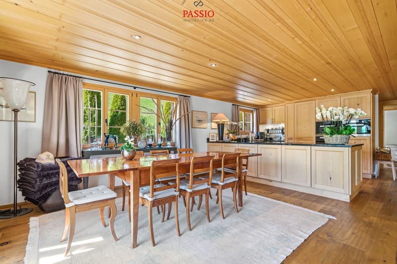 Exclusive 8.5-room chalet with potential for an annex and a dream garden (5)