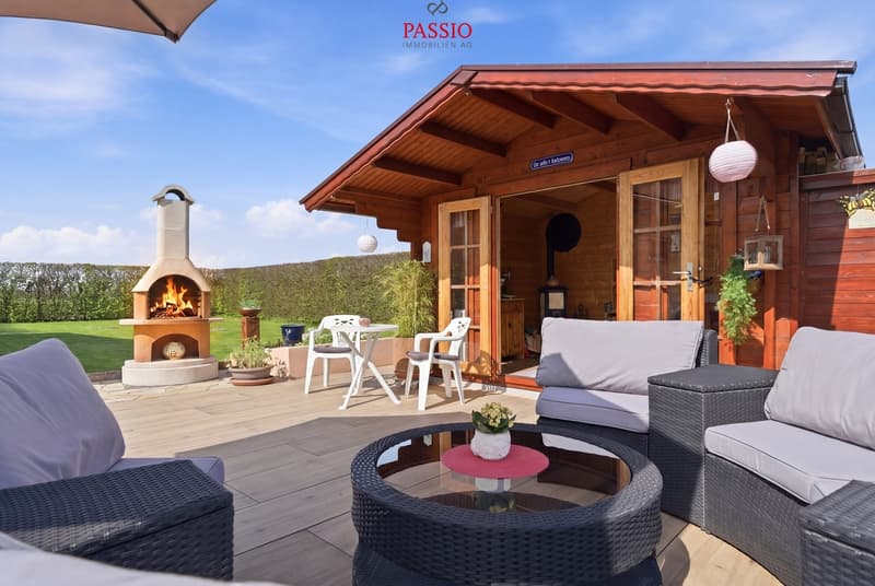 Stylish living with garden idyll and high-quality furnishings (3)