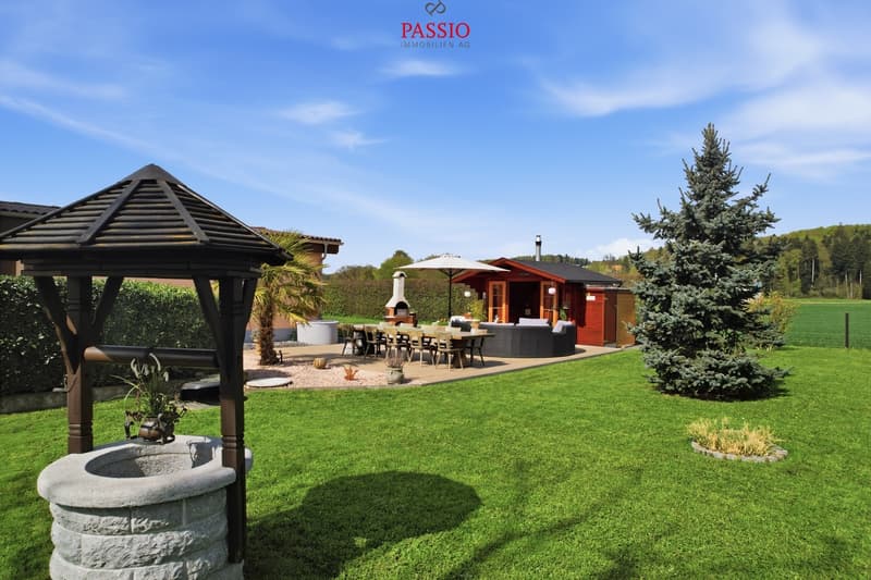 Stylish living with garden idyll and high-quality furnishings (4)