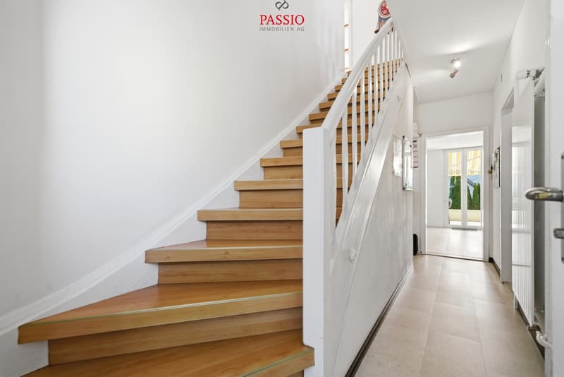 Spacious home with garden paradise and plenty of space (5)