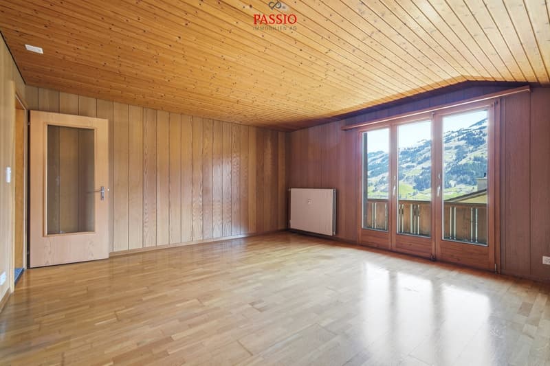 Spacious 5-room apartment with Alpine views and private garden (5)