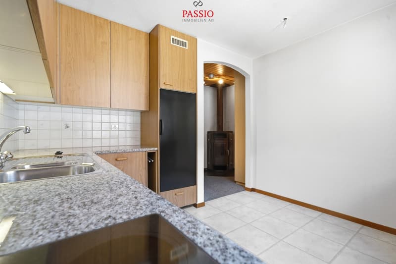 Spacious 5-room apartment with Alpine views and private garden (9)