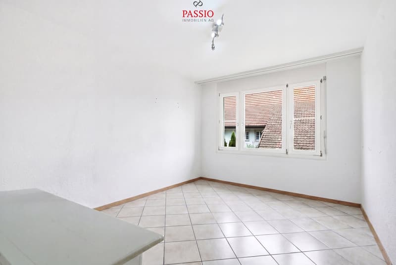 Bright 4.5-room apartment with carport in central and quiet location (12)