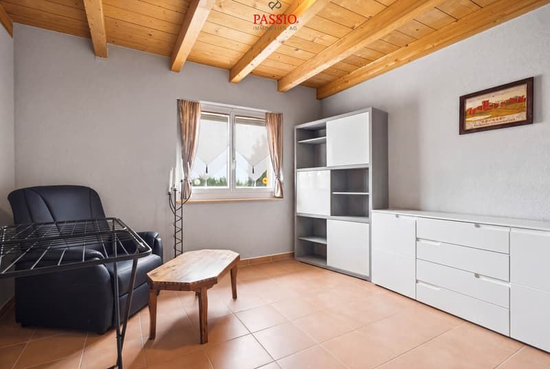 Maison de famille élégante de 6,5 pièces avec piscine et oasis de jardin (12)